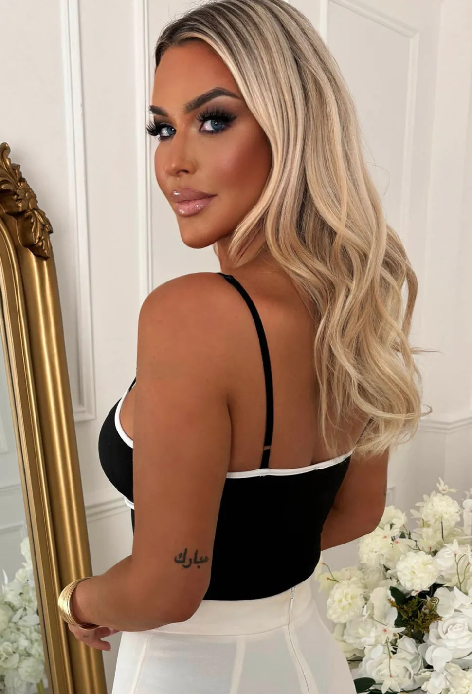 Chic One Black Corsage Stretch Bodysuit