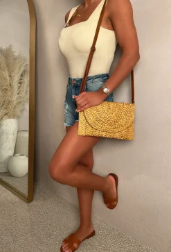 Desert Darling Beige Straw Clutch Bag