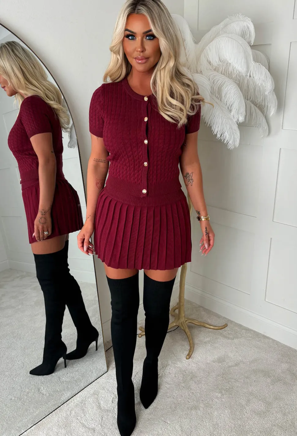 Renelle Burgundy Pleated Knitted Skirt