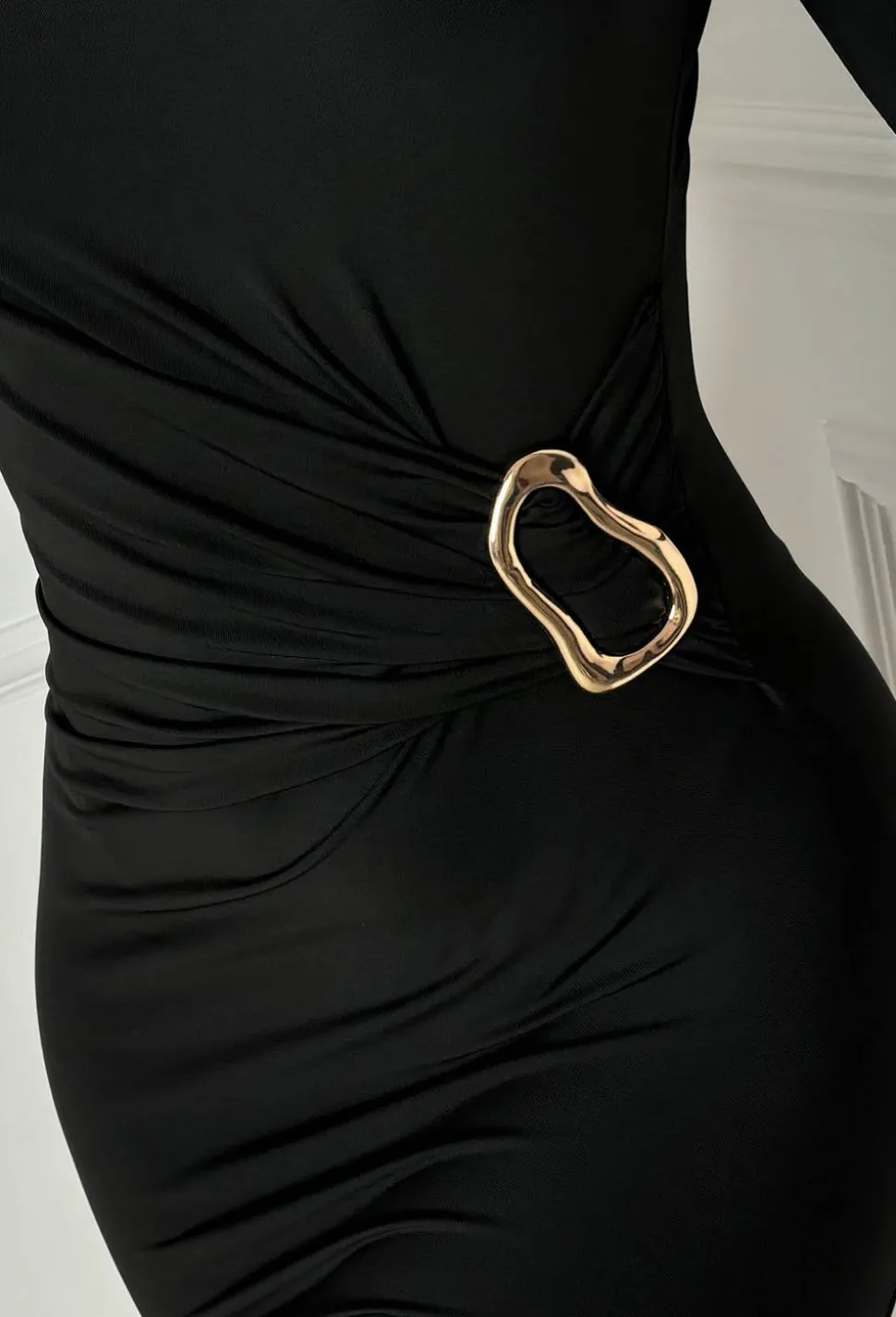 Such A Siren Black Buckle Detail Dress